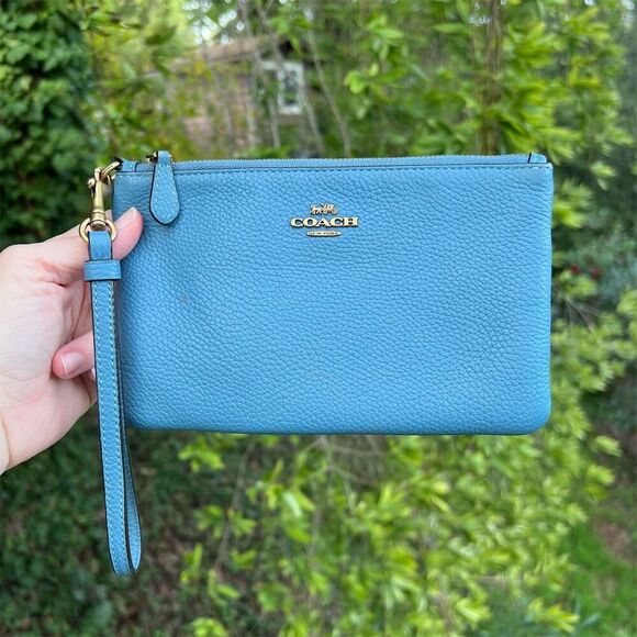 COACH Women's Small Wristlet Blue Pebble Leather w Gold Hardware 22952 AUTHENTIC - Picture 2 of 12